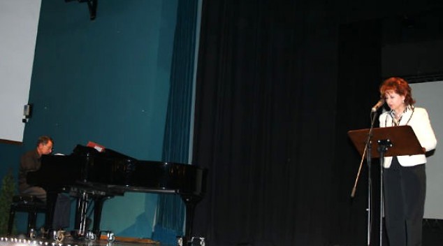 Con José Luis Sanchis al piano.