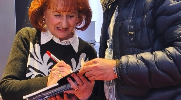 PAZ DE PUÑO Y LETRA